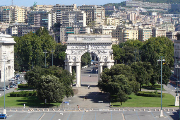 genoa, trimphal arch in victory square