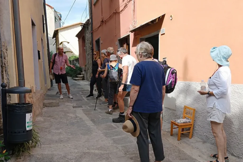 Private guided walking tour in Vernazza Cinque Terre