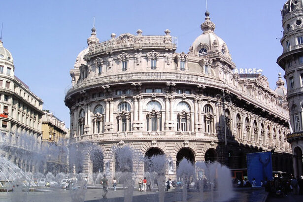 Private food walking tour in Genoa historic center