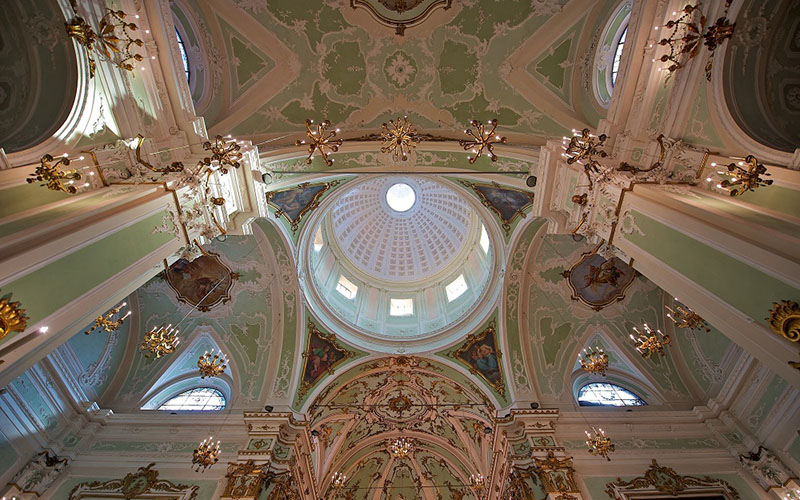 the inside of the baroque church in pontremoli