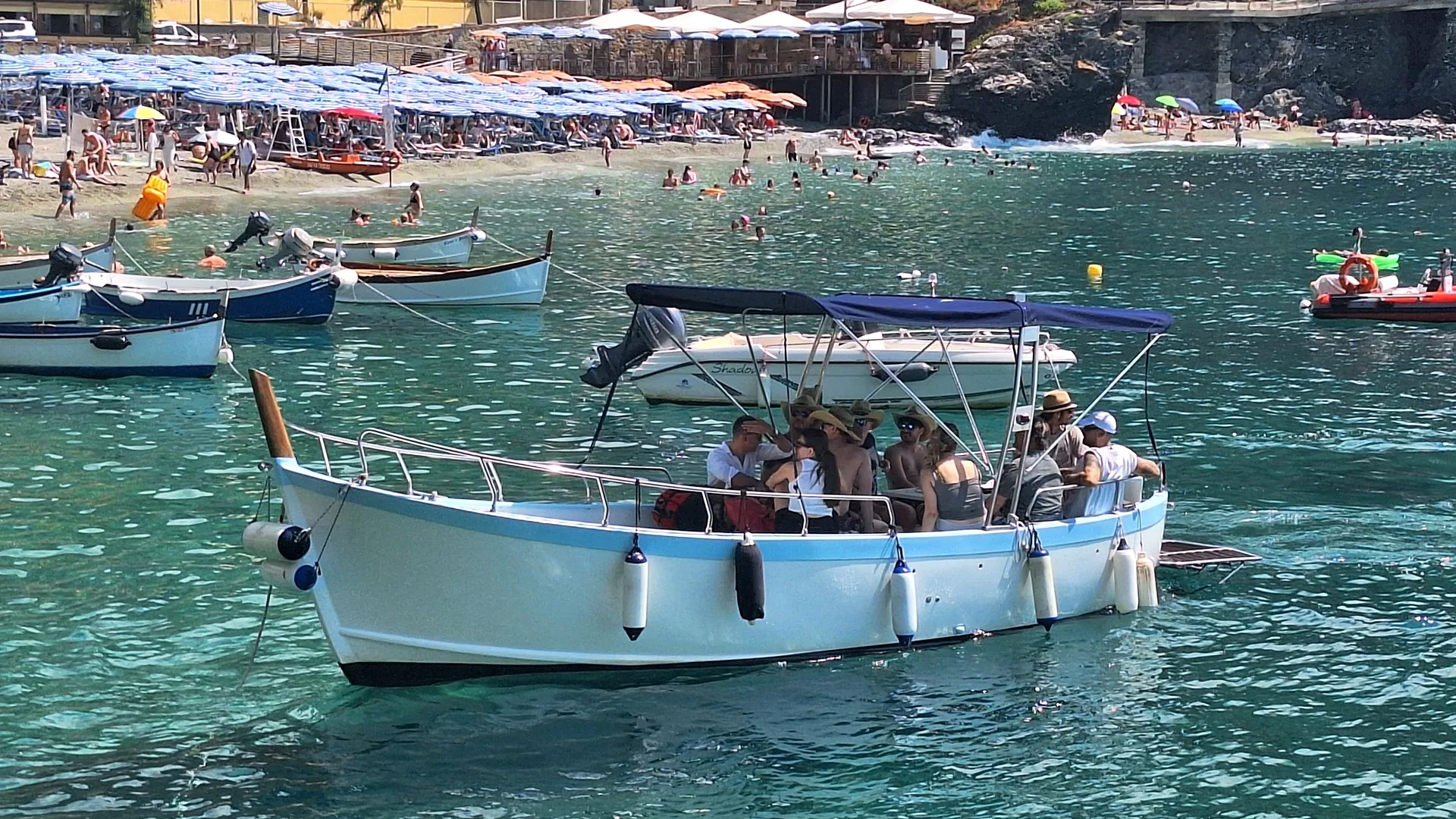 Private sightseeing boat for exploring the villages of Cinque Terre
